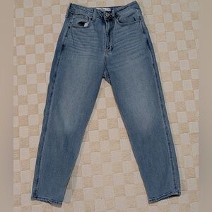 Hollister Light Blue Curvy Ultra High-Rise Mom Jeans Size 2S